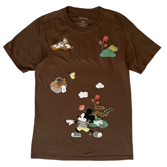 Disney Characters Graphic Tee Medium NWOT - Picture 1 of 5